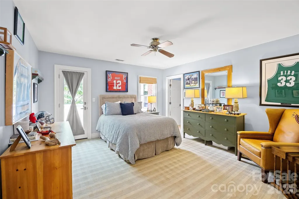 5411 Mirabell Road Charlotte NC 28226