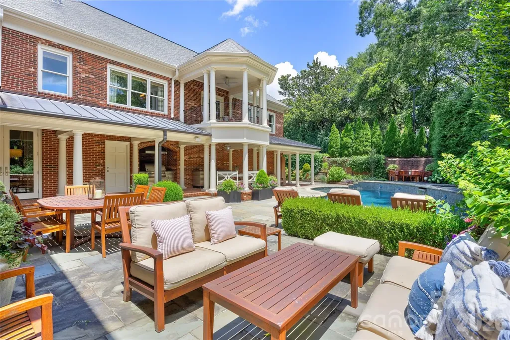 5411 Mirabell Road Charlotte NC 28226