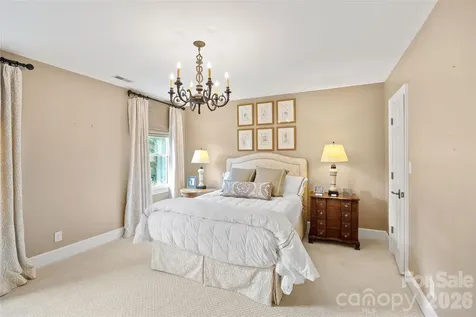 5411 Mirabell Road Charlotte NC 28226