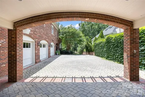 5411 Mirabell Road Charlotte NC 28226