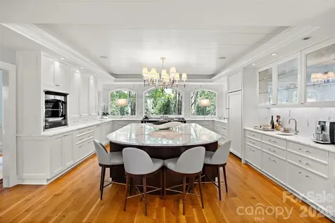 5411 Mirabell Road Charlotte NC 28226