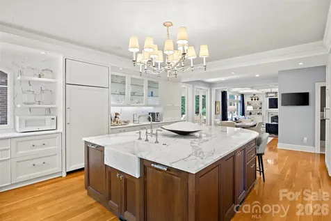5411 Mirabell Road Charlotte NC 28226
