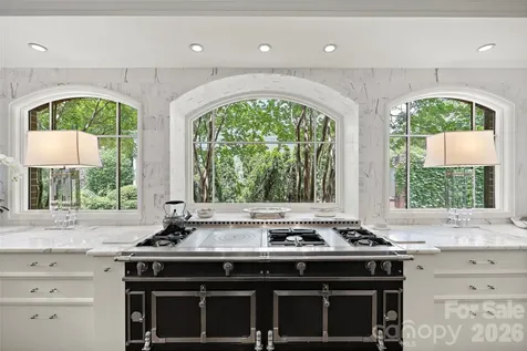 5411 Mirabell Road Charlotte NC 28226