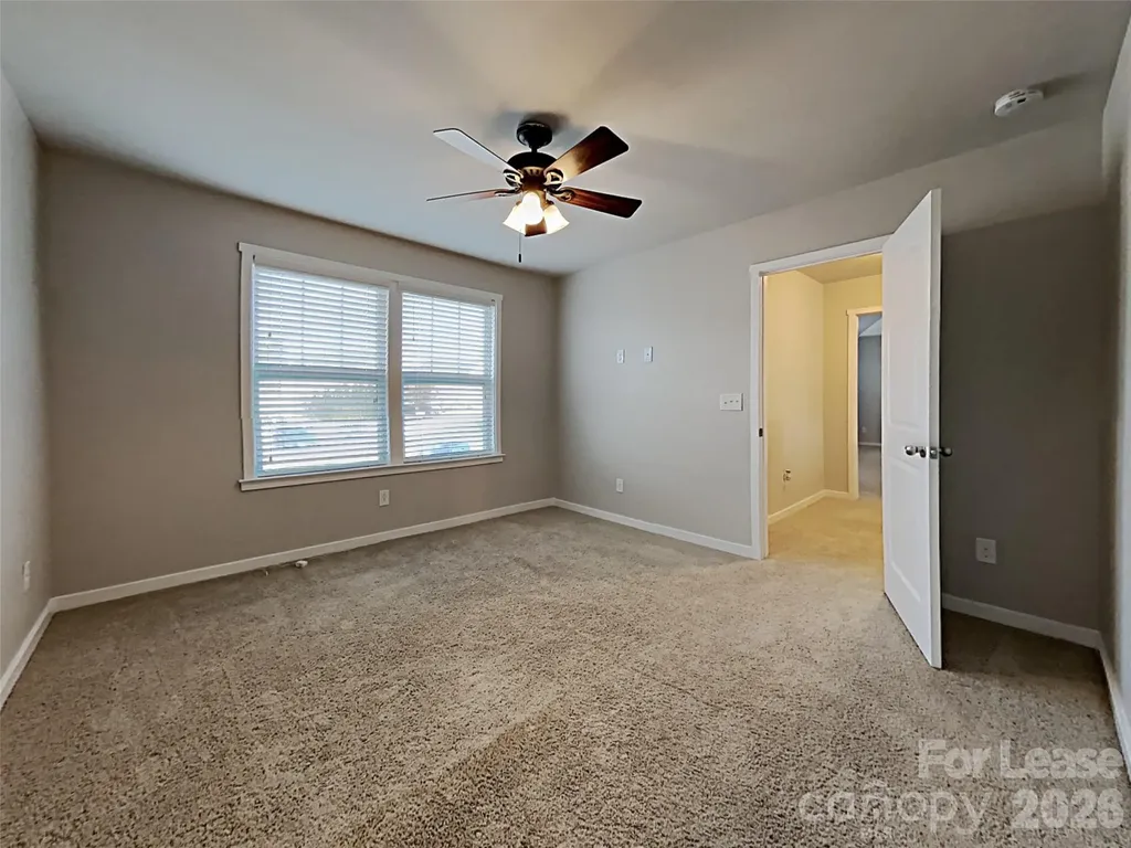 2718 Impatien Drive Charlotte NC 28215
