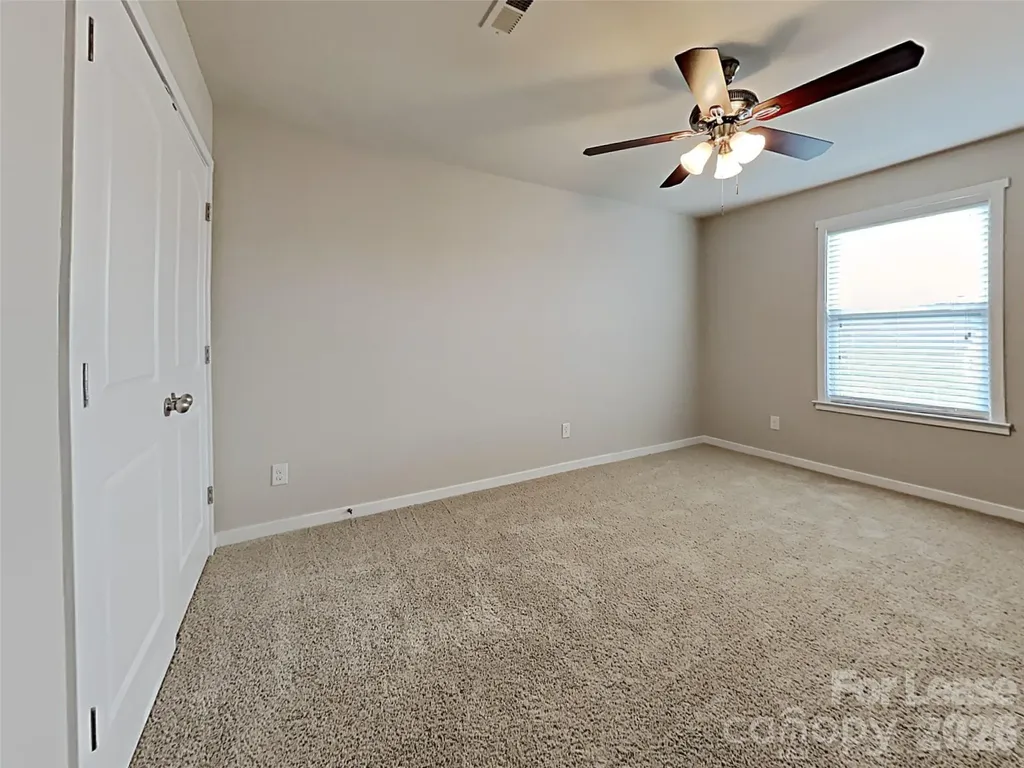 2718 Impatien Drive Charlotte NC 28215