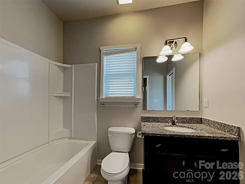 2718 Impatien Drive Charlotte NC 28215
