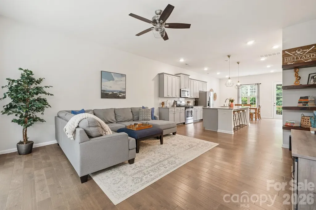 9320 Ainslie Downs Street Charlotte NC 28273