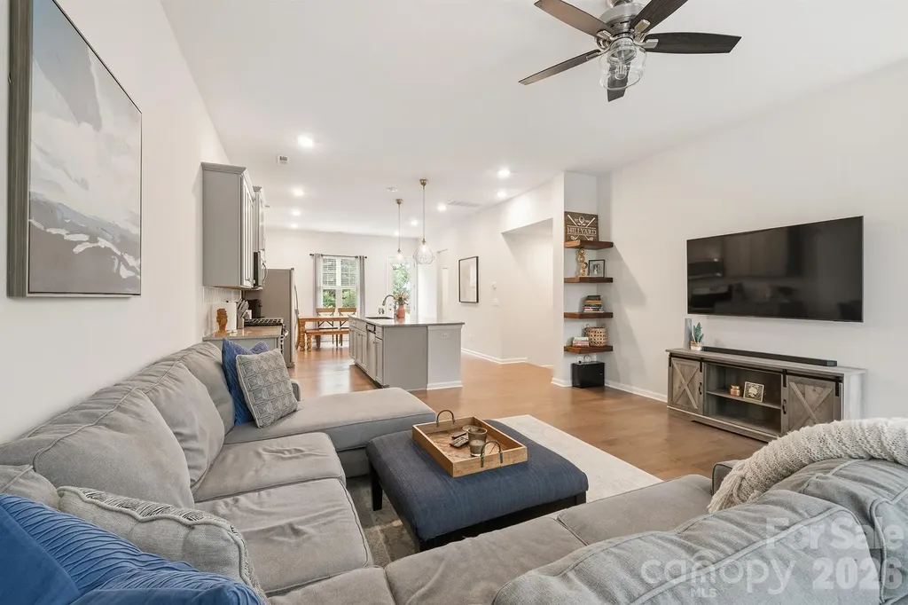 9320 Ainslie Downs Street Charlotte NC 28273