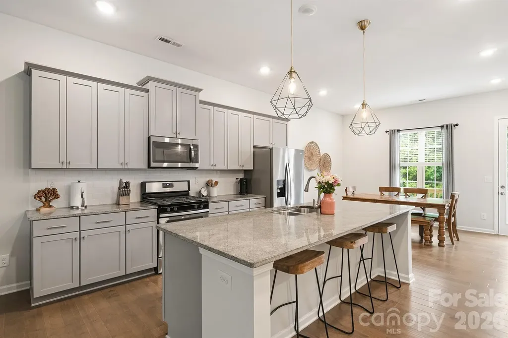 9320 Ainslie Downs Street Charlotte NC 28273