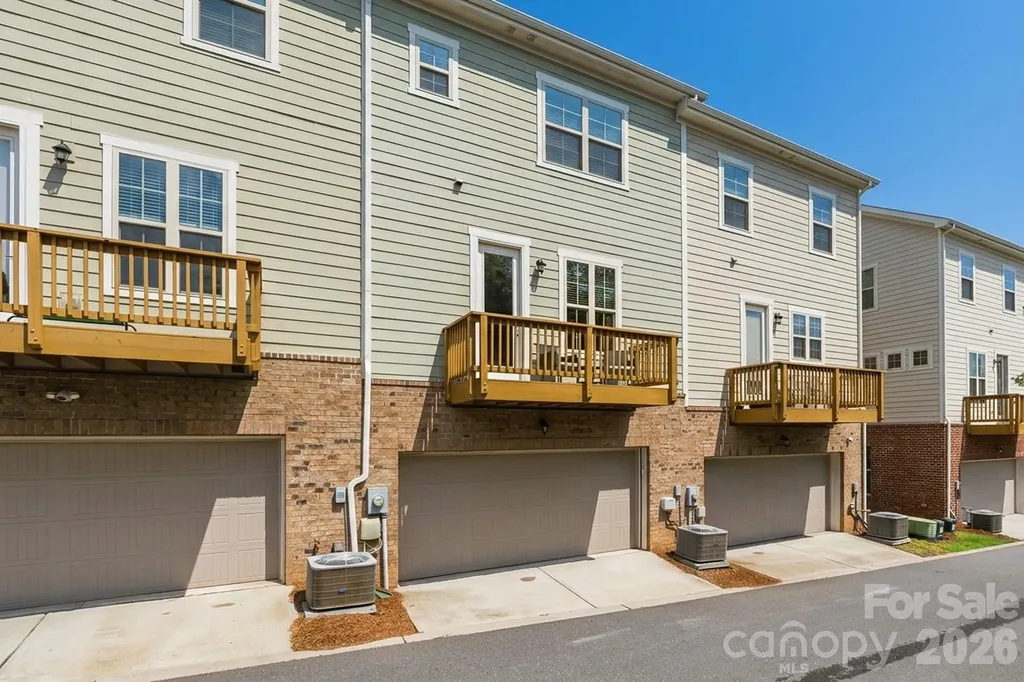 9320 Ainslie Downs Street Charlotte NC 28273