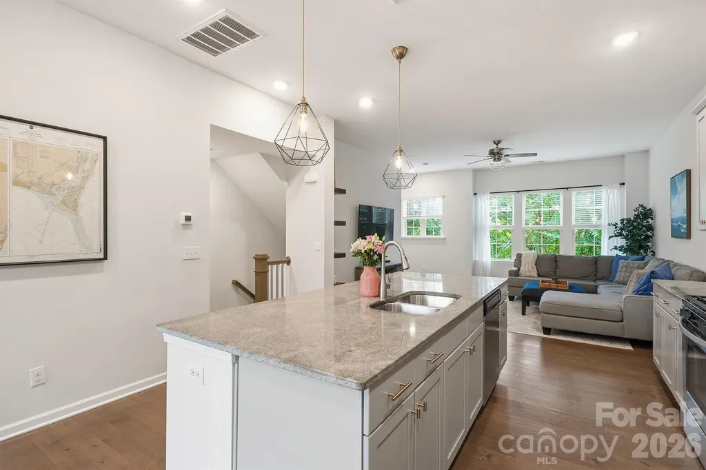 9320 Ainslie Downs Street Charlotte NC 28273