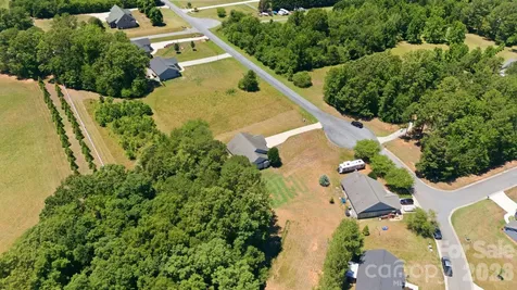 2100 Waterford Pointe Road Lexington NC 27292