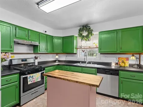 105 Big Bear Drive Pisgah Forest NC 28768
