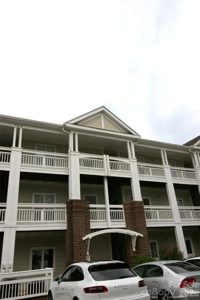 797 Peninsula Drive Davidson NC 28036