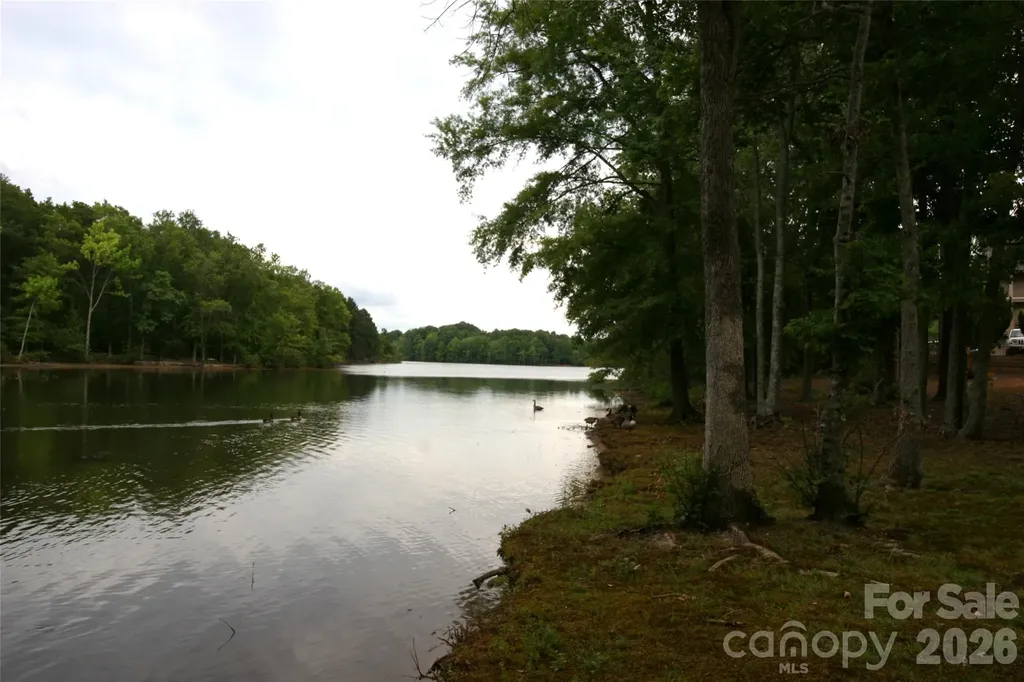 797 Peninsula Drive Davidson NC 28036