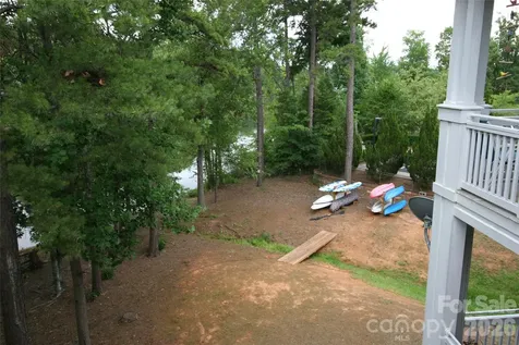 797 Peninsula Drive Davidson NC 28036