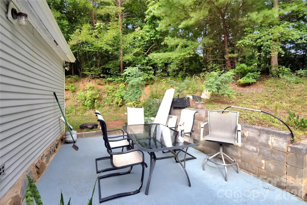 1515 States Avenue Morganton NC 28655