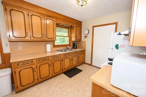 6203 Vandresser Point Hickory NC 28601