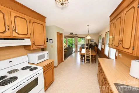 6203 Vandresser Point Hickory NC 28601
