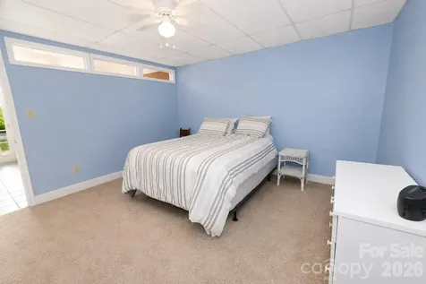 6203 Vandresser Point Hickory NC 28601