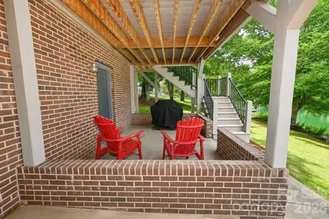 6203 Vandresser Point Hickory NC 28601