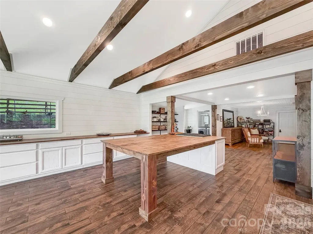 419 Fletcher Branch Road Vilas NC 28692