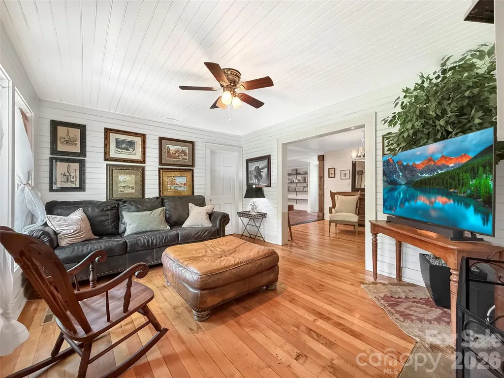419 Fletcher Branch Road Vilas NC 28692