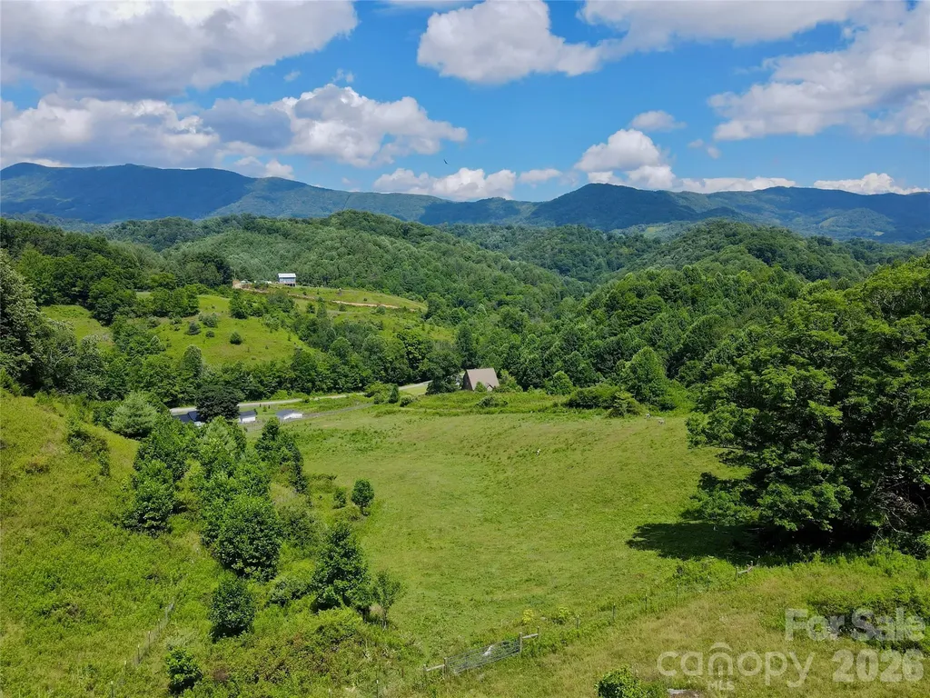 419 Fletcher Branch Road Vilas NC 28692
