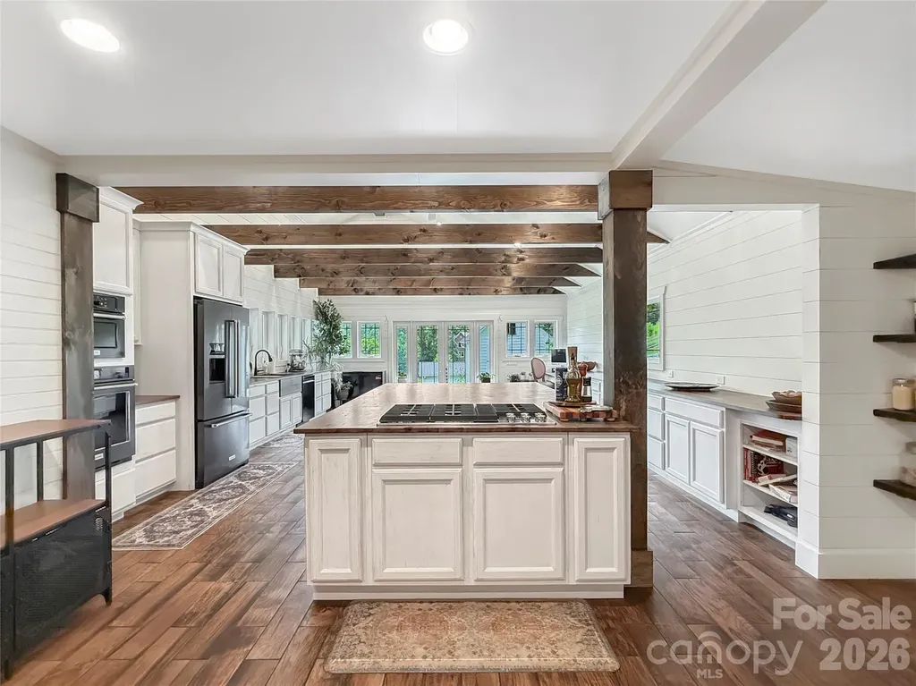 419 Fletcher Branch Road Vilas NC 28692