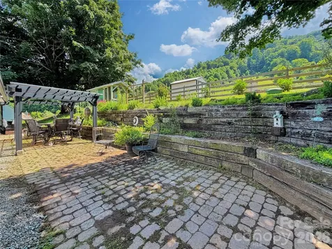 419 Fletcher Branch Road Vilas NC 28692