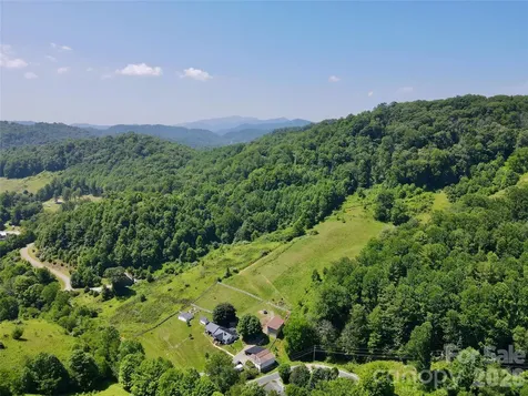 419 Fletcher Branch Road Vilas NC 28692