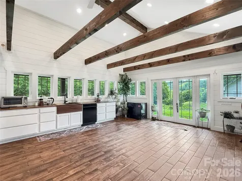 419 Fletcher Branch Road Vilas NC 28692