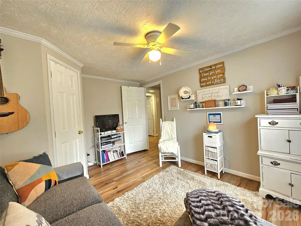 734 Pinehaven Drive New London NC 28127