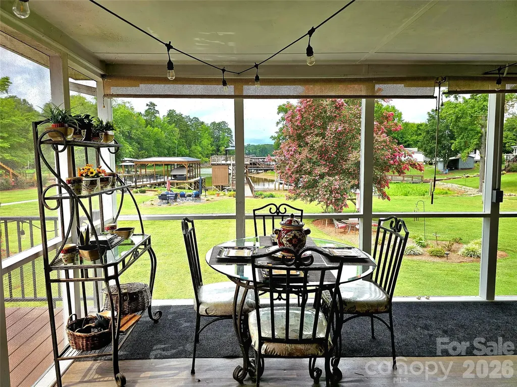 734 Pinehaven Drive New London NC 28127