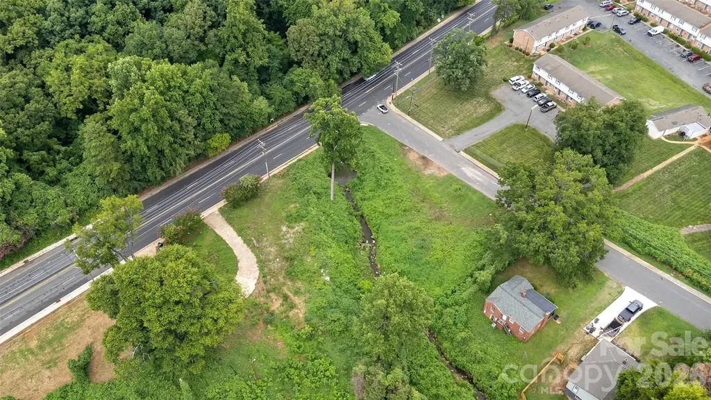 1813 West Boulevard Charlotte NC 28208