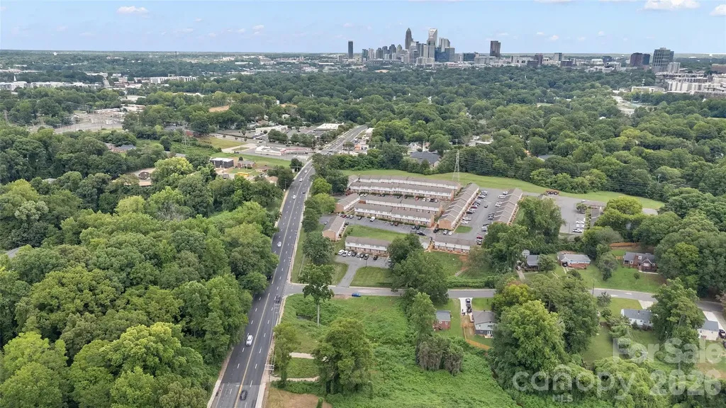 1813 West Boulevard Charlotte NC 28208