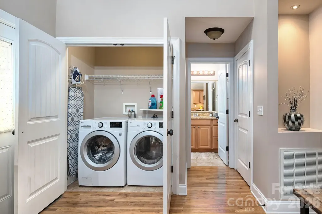 15 Happy Crow Lane Asheville NC 28805