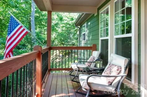 15 Happy Crow Lane Asheville NC 28805
