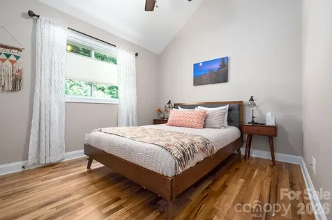 15 Happy Crow Lane Asheville NC 28805