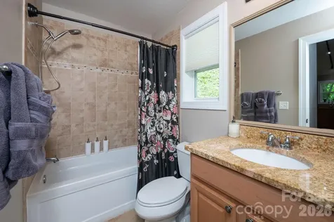 15 Happy Crow Lane Asheville NC 28805