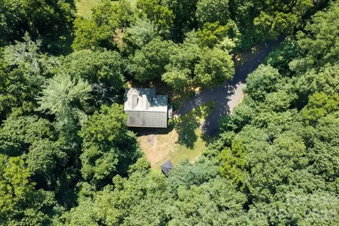15 Happy Crow Lane Asheville NC 28805
