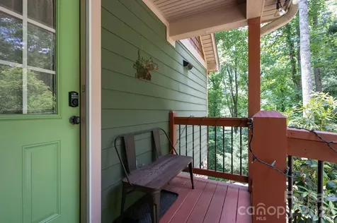 15 Happy Crow Lane Asheville NC 28805