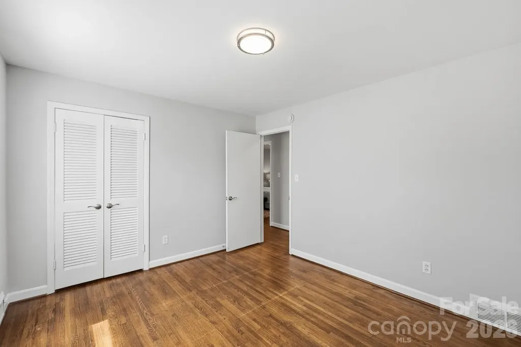 4712 Fairheath Road Charlotte NC 28210