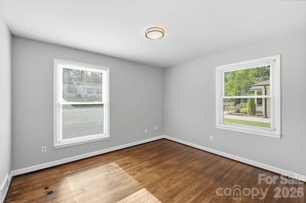 4712 Fairheath Road Charlotte NC 28210