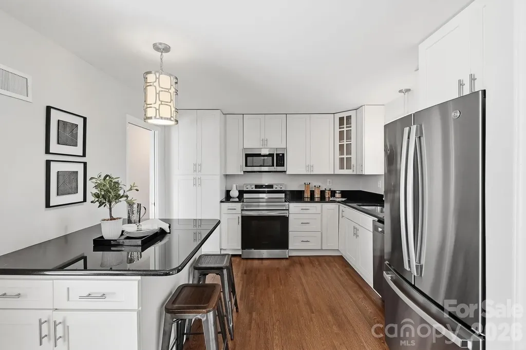 4712 Fairheath Road Charlotte NC 28210