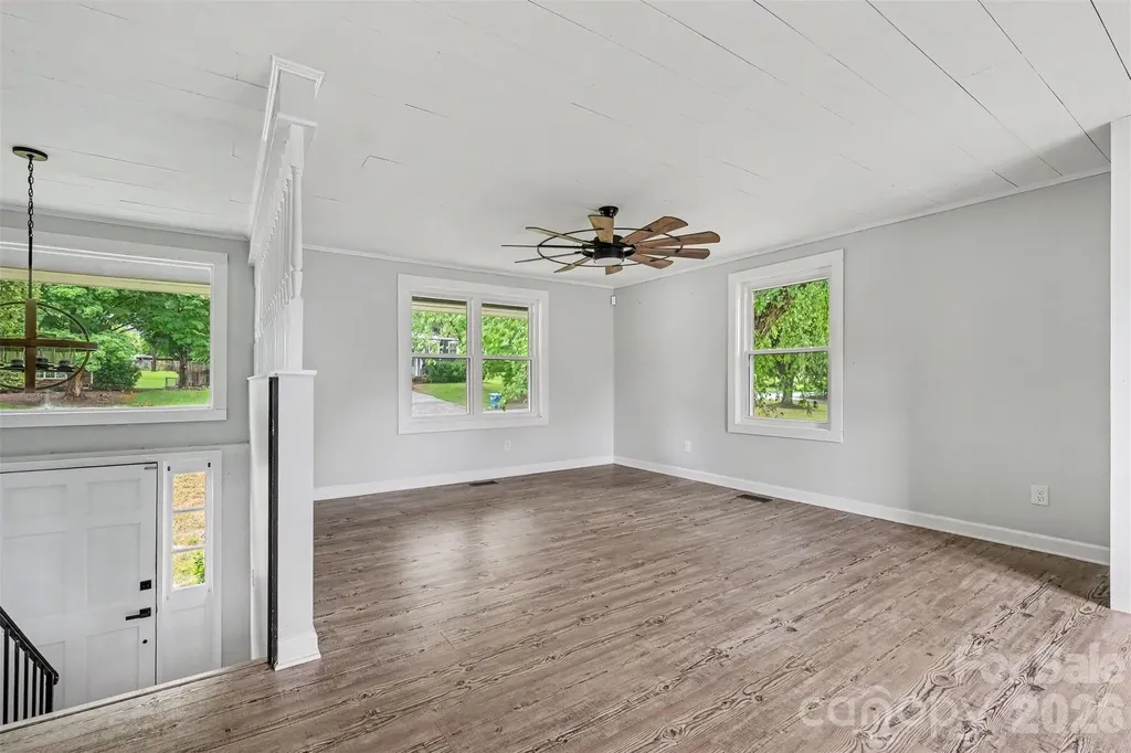2310 24th Avenue NE Hickory NC 28601