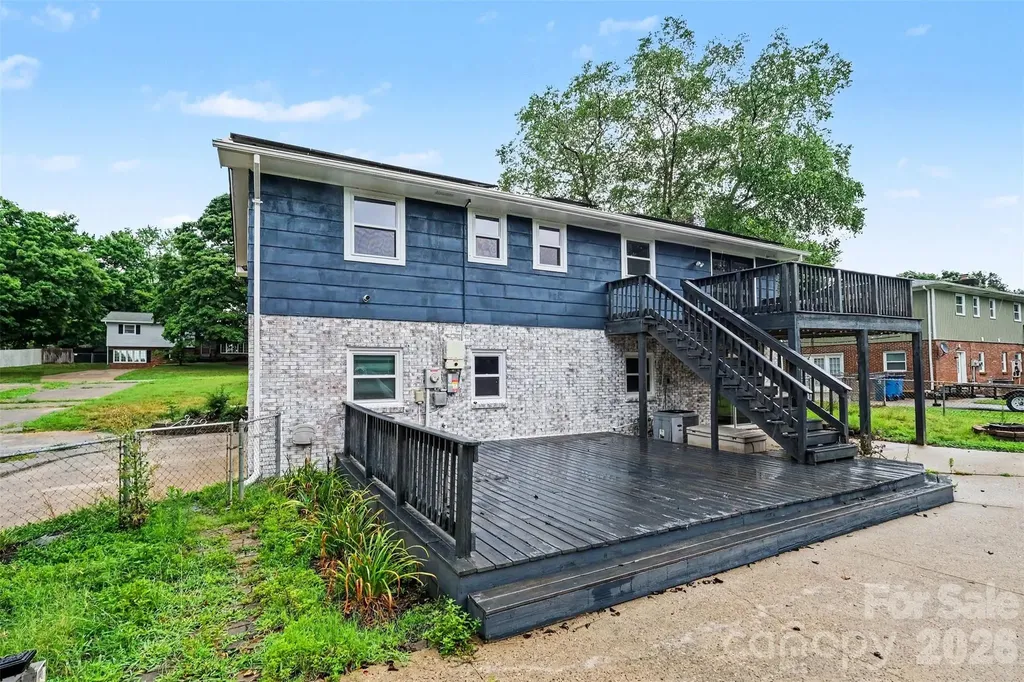 2310 24th Avenue NE Hickory NC 28601