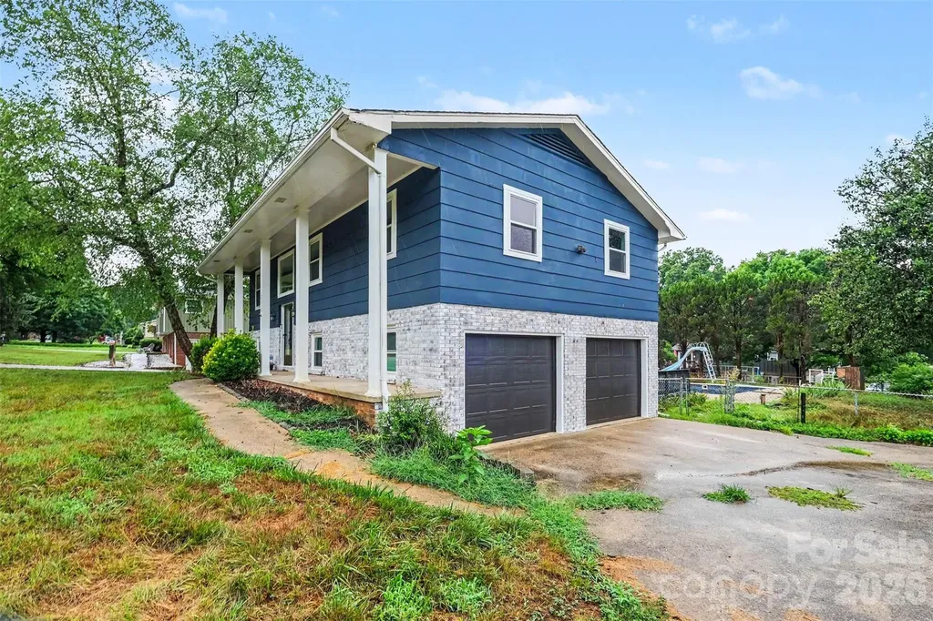 2310 24th Avenue NE Hickory NC 28601