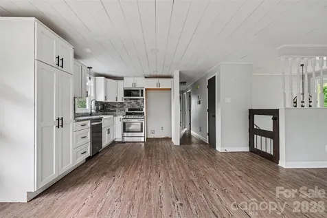 2310 24th Avenue NE Hickory NC 28601