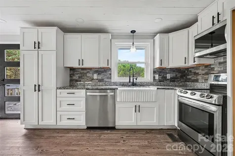 2310 24th Avenue NE Hickory NC 28601